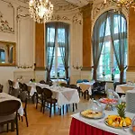 Szálloda Eurostars Park Maximilian 4*