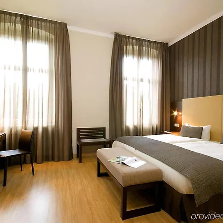 Eurostars Park Maximilian מלון 4*